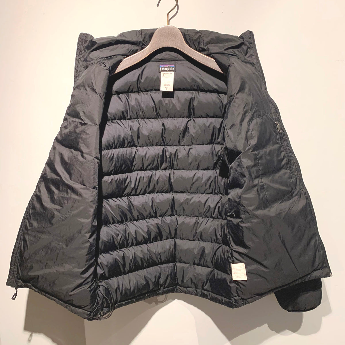 絶版　patagonia ブラック ジャンパー XL patagonia/Hi-Loft Down Sweater/84830/ size S – ReSacca