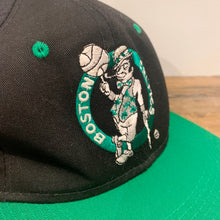 画像をギャラリービューアに読み込む, 90s/NBA/Boston Celtics/snap back cap/ size FREE

