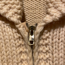 画像をギャラリービューアに読み込む, Vintage Hunting Cowichan Sweater
