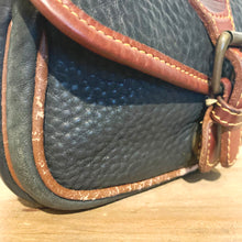 画像をギャラリービューアに読み込む, Timberland/Leather mini shoulder bag/MADE IN England
